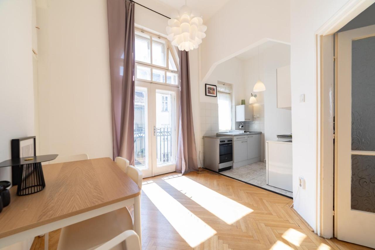 W25 Smart Apartment Budapest Exterior photo
